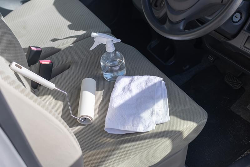 特殊車内清掃（消臭・除菌）